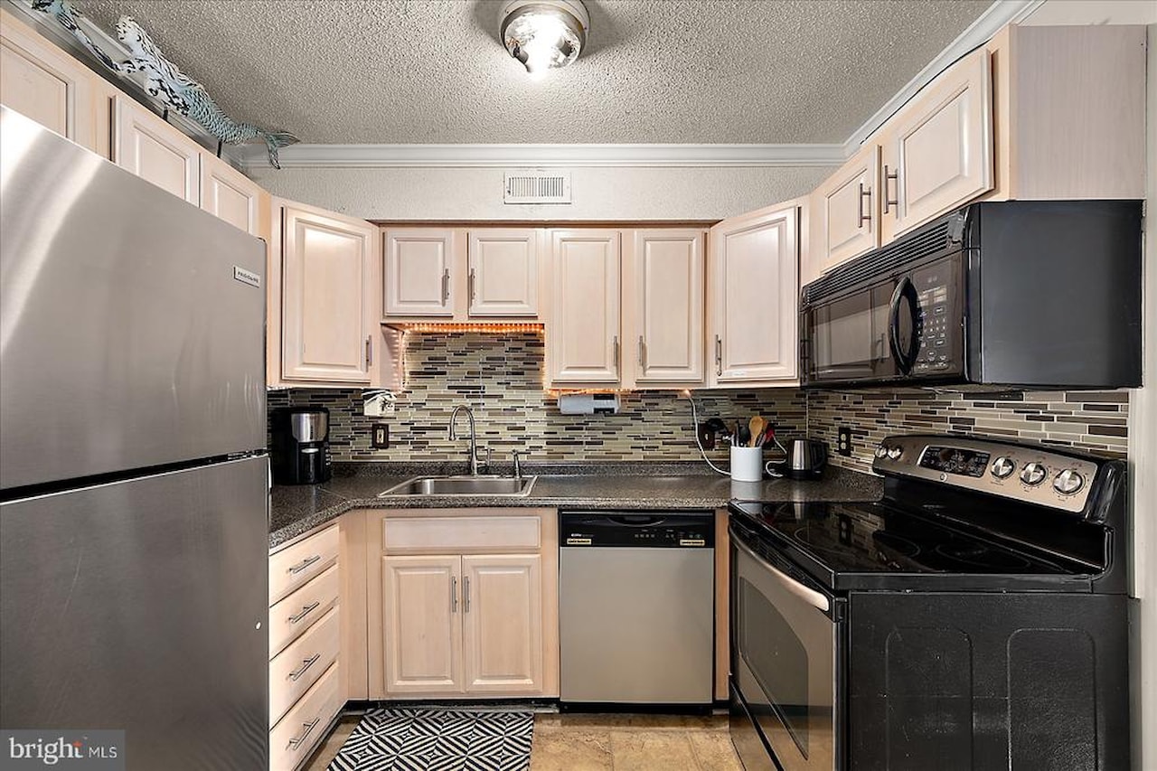 Marylander Real Estate for Sale - 6 127th St #306 in Ocean City Photo 10