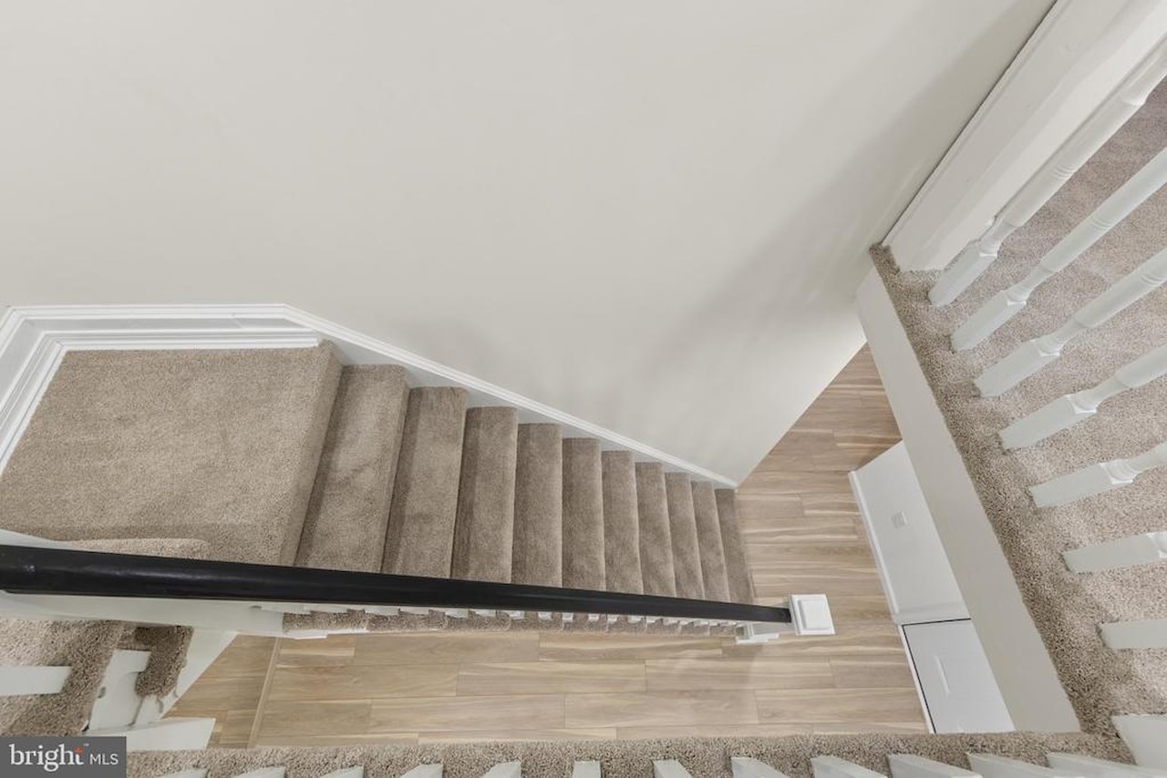  Real Estate for Sale - 12 Burley St in Berlin Photo 46
