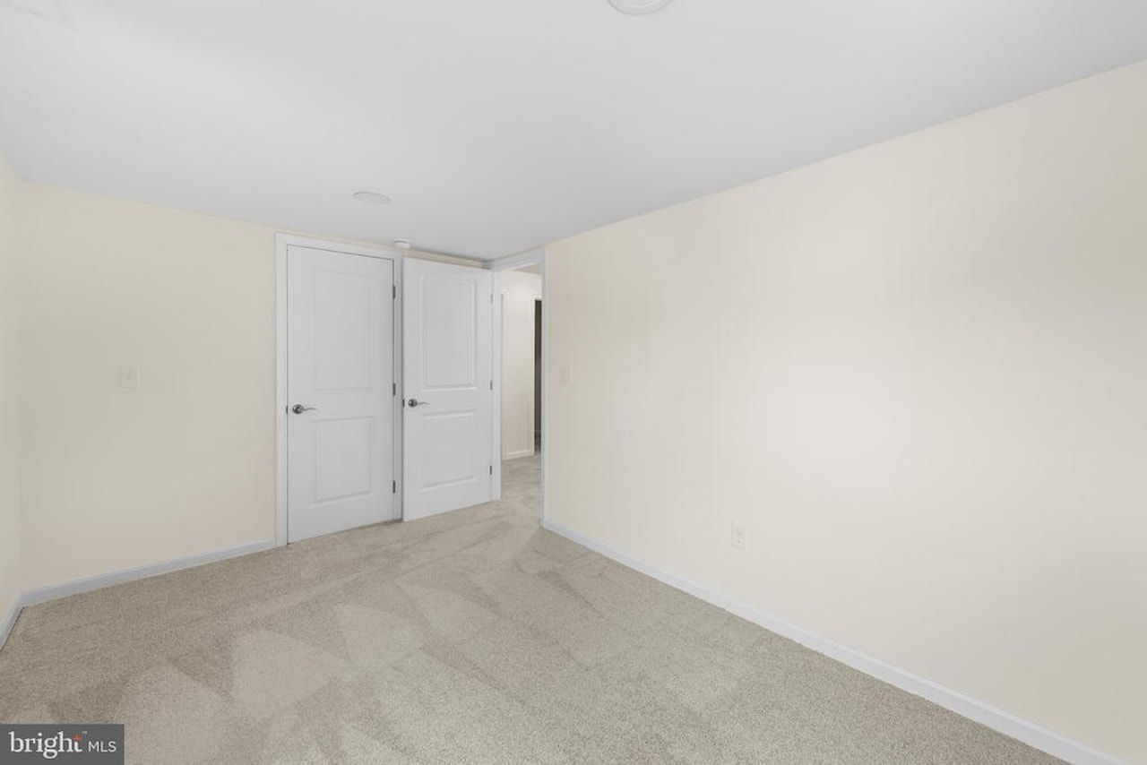  Real Estate for Sale - 12 Burley St in Berlin Photo 33