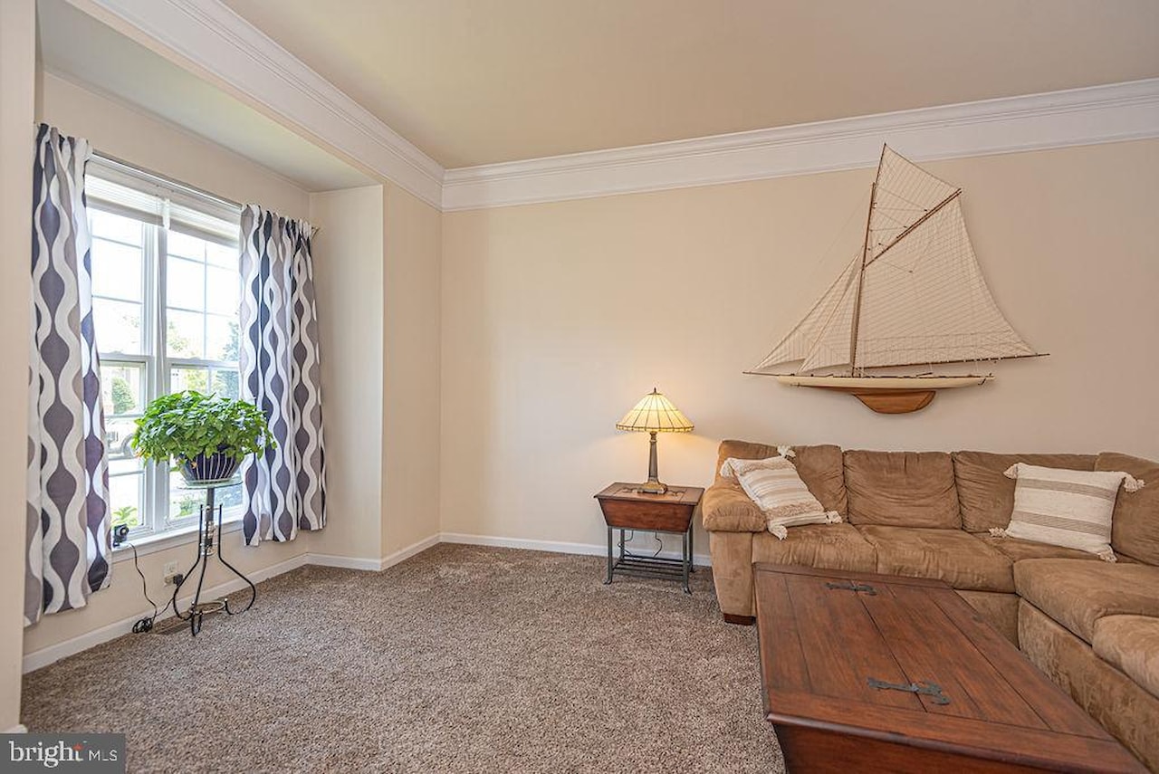  Real Estate for Sale - 6 Easton Ave in Ocean Pines Photo 5