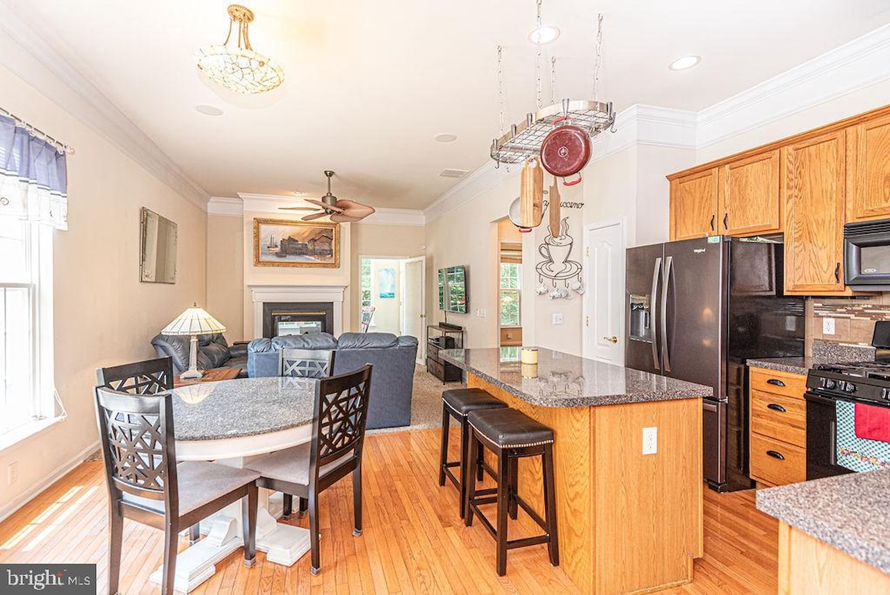  Real Estate for Sale - 6 Easton Ave in Ocean Pines Photo 10