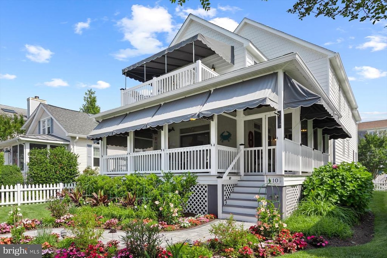 Real Estate for Sale - 110 Second St in Bethany Beach Photo 2