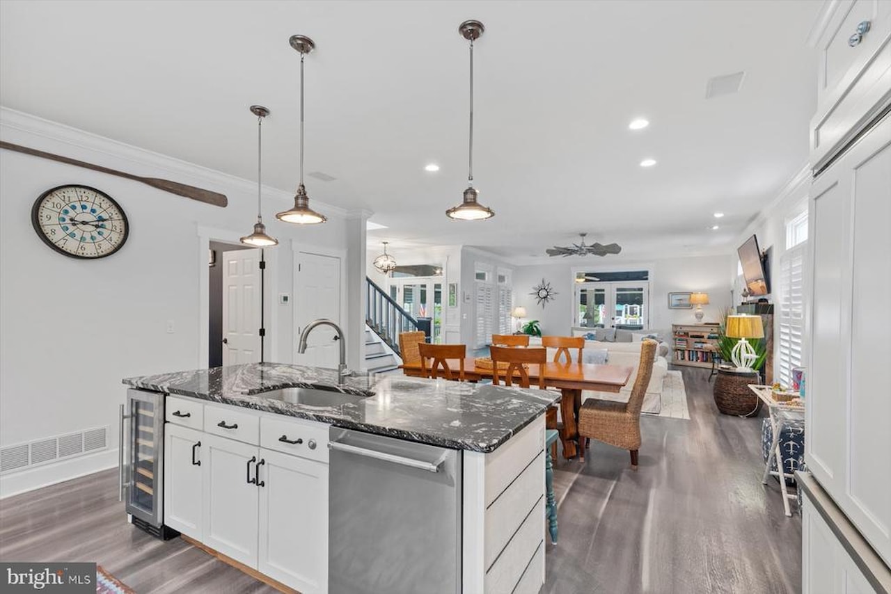  Real Estate for Sale - 110 Second St in Bethany Beach Photo 17
