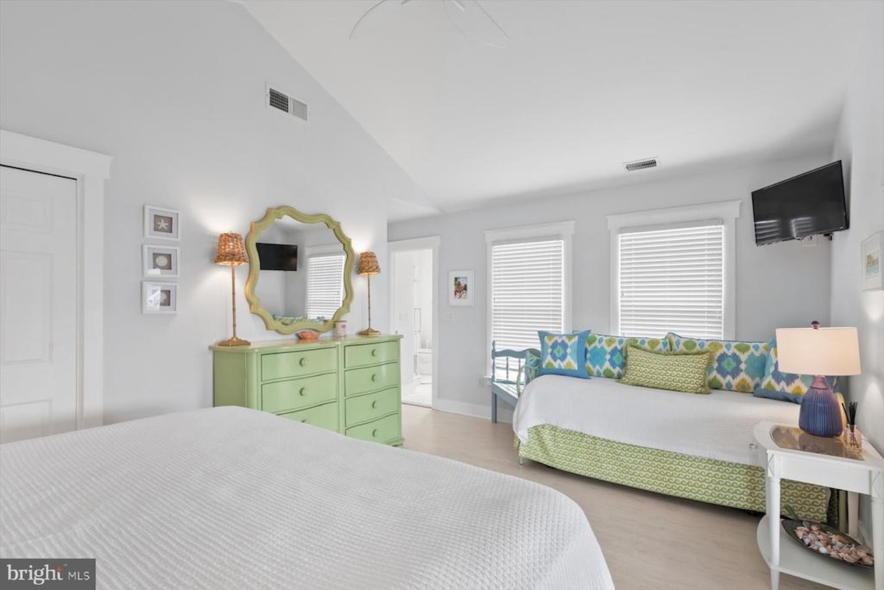  Real Estate for Sale - 110 Second St in Bethany Beach Photo 32