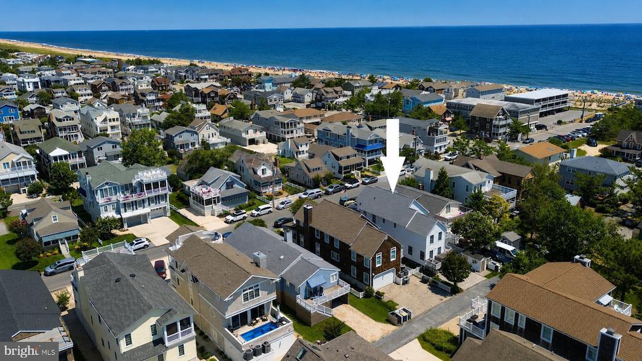  Real Estate for Sale - 110 Second St in Bethany Beach Photo 4