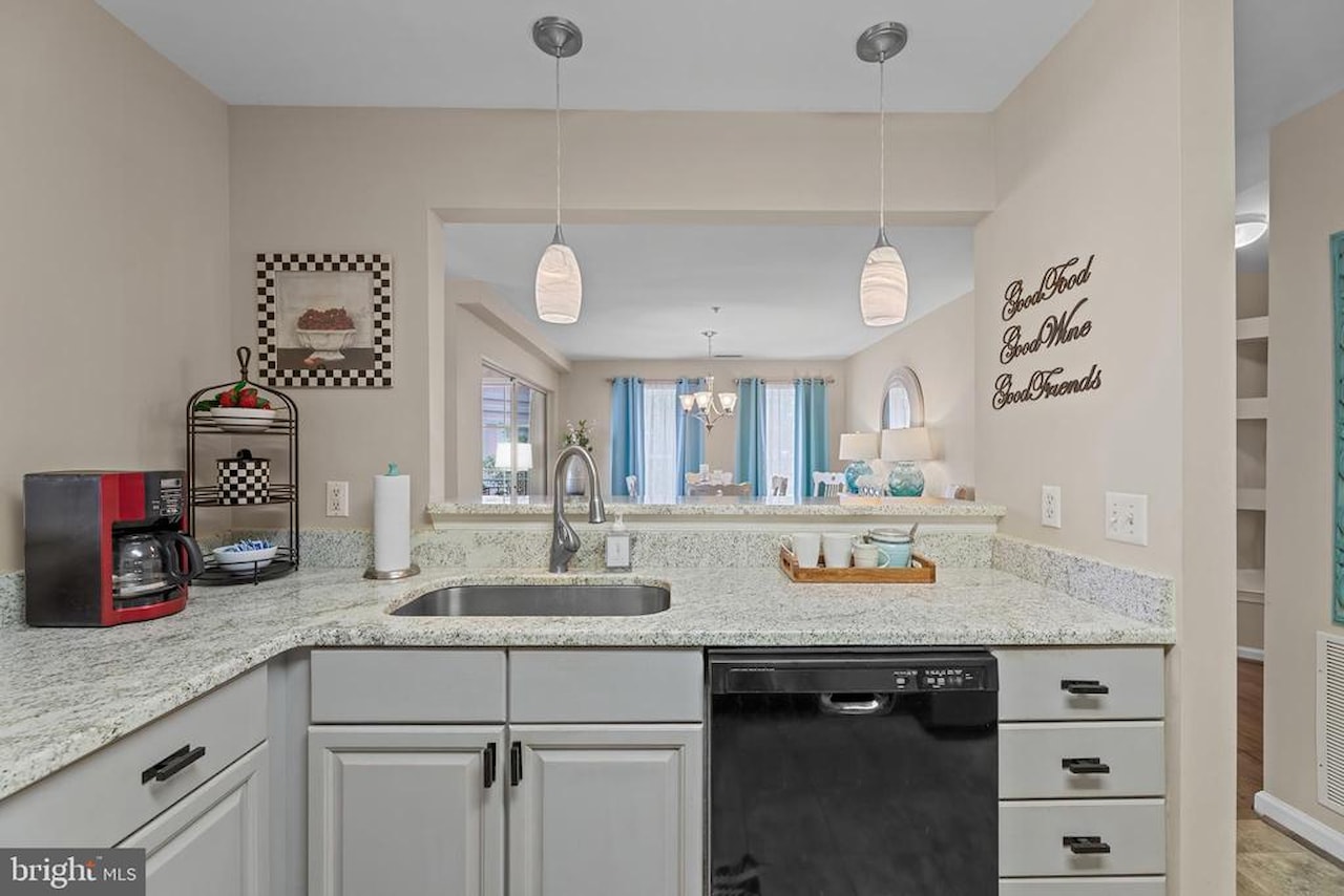 Marina Village -Pink Real Estate for Sale - 7411 Yacht Club Dr #12402 in Berlin Photo 10