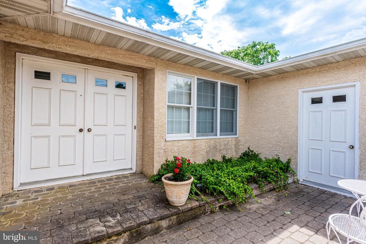  Real Estate for Sale - 2 Heron Isle Ct in Ocean Pines Photo 4