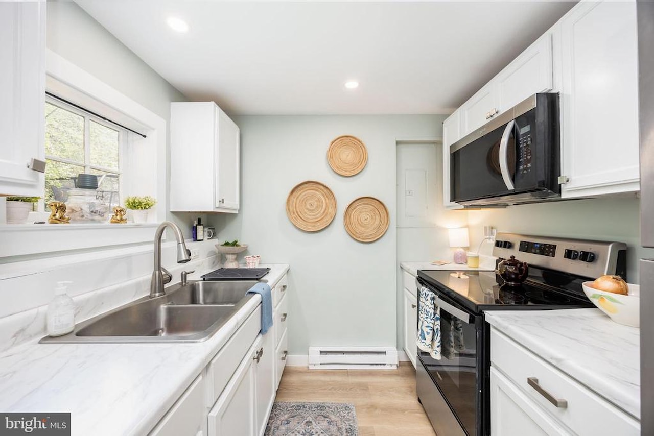  Real Estate for Sale - 300-B W Federal St in Snow Hill Photo 13