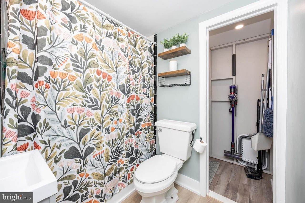 Real Estate for Sale - 300-B W Federal St in Snow Hill Photo 16