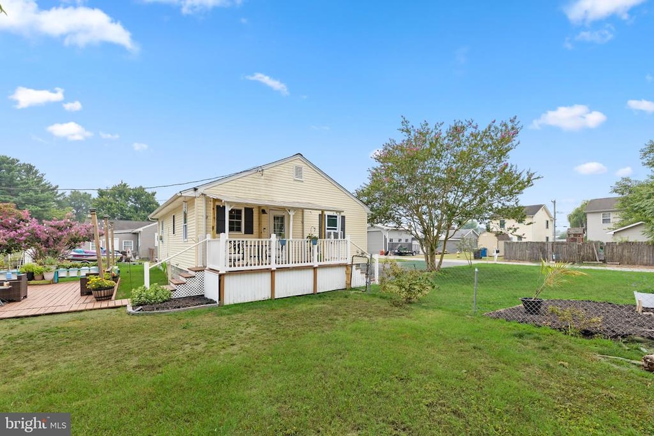  Real Estate for Sale - 6 Hall St in Selbyville Photo 12
