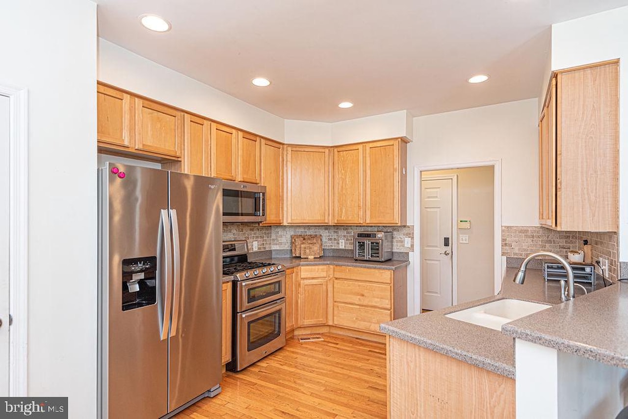  Real Estate for Sale - 10671 Cathell Rd in Berlin Photo 10