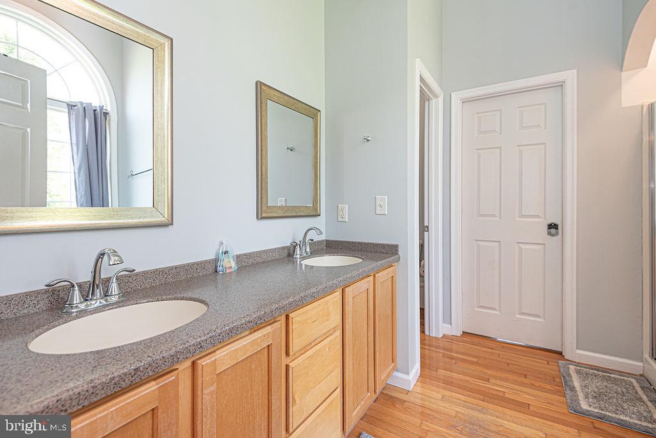  Real Estate for Sale - 10671 Cathell Rd in Berlin Photo 24