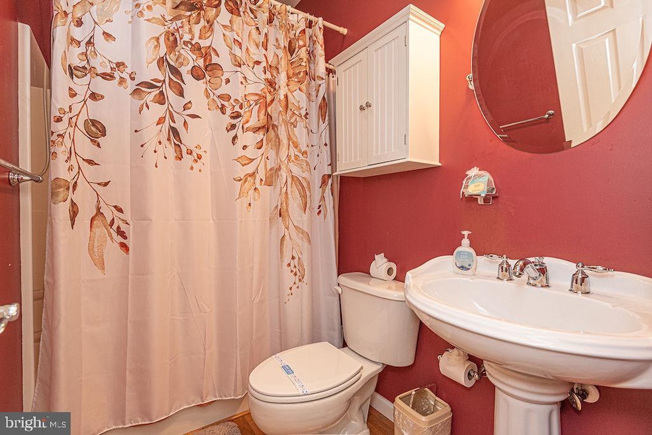  Real Estate for Sale - 10671 Cathell Rd in Berlin Photo 29