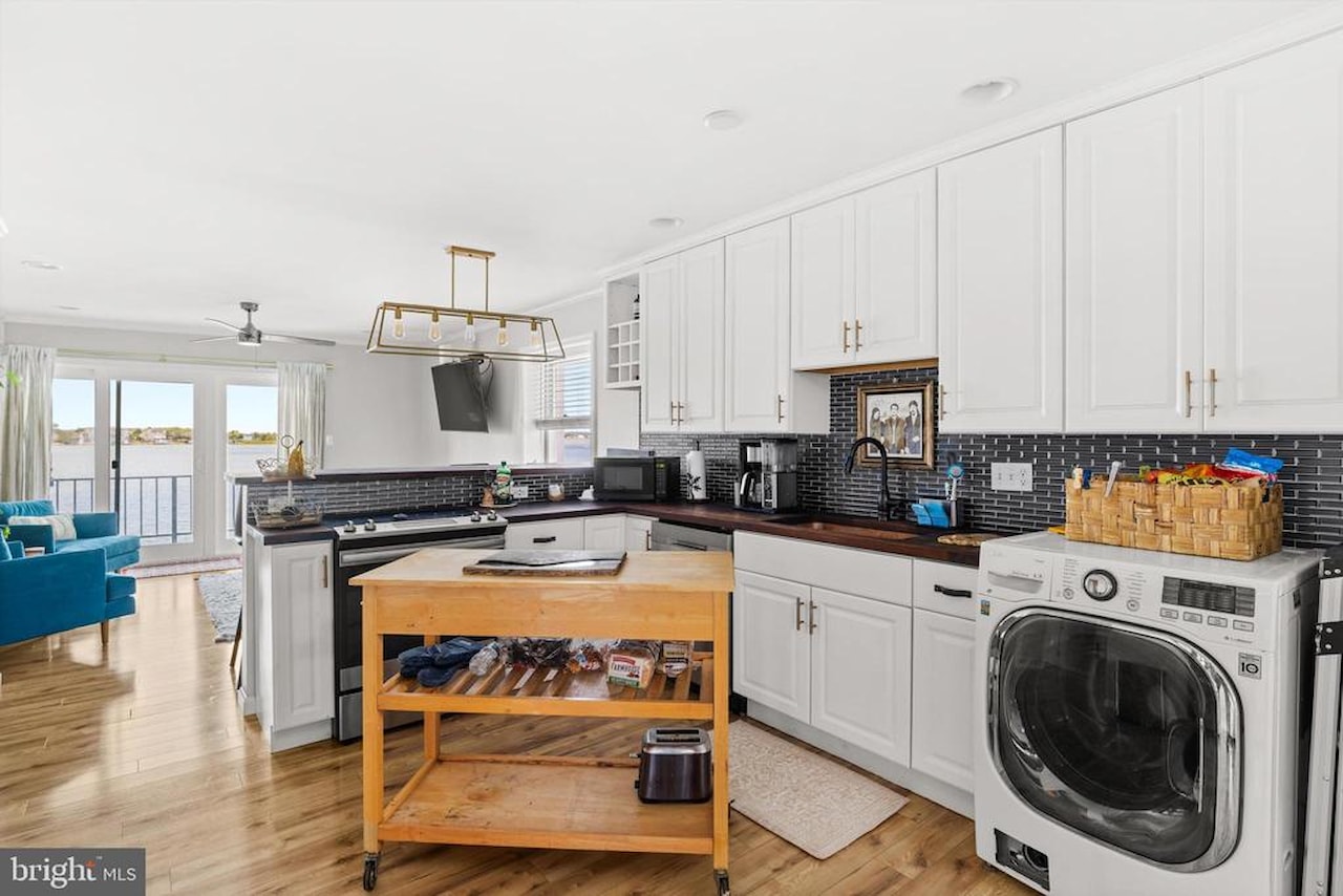 South Shore Real Estate for Sale - 405 Bayshore Dr in Ocean City Photo 11