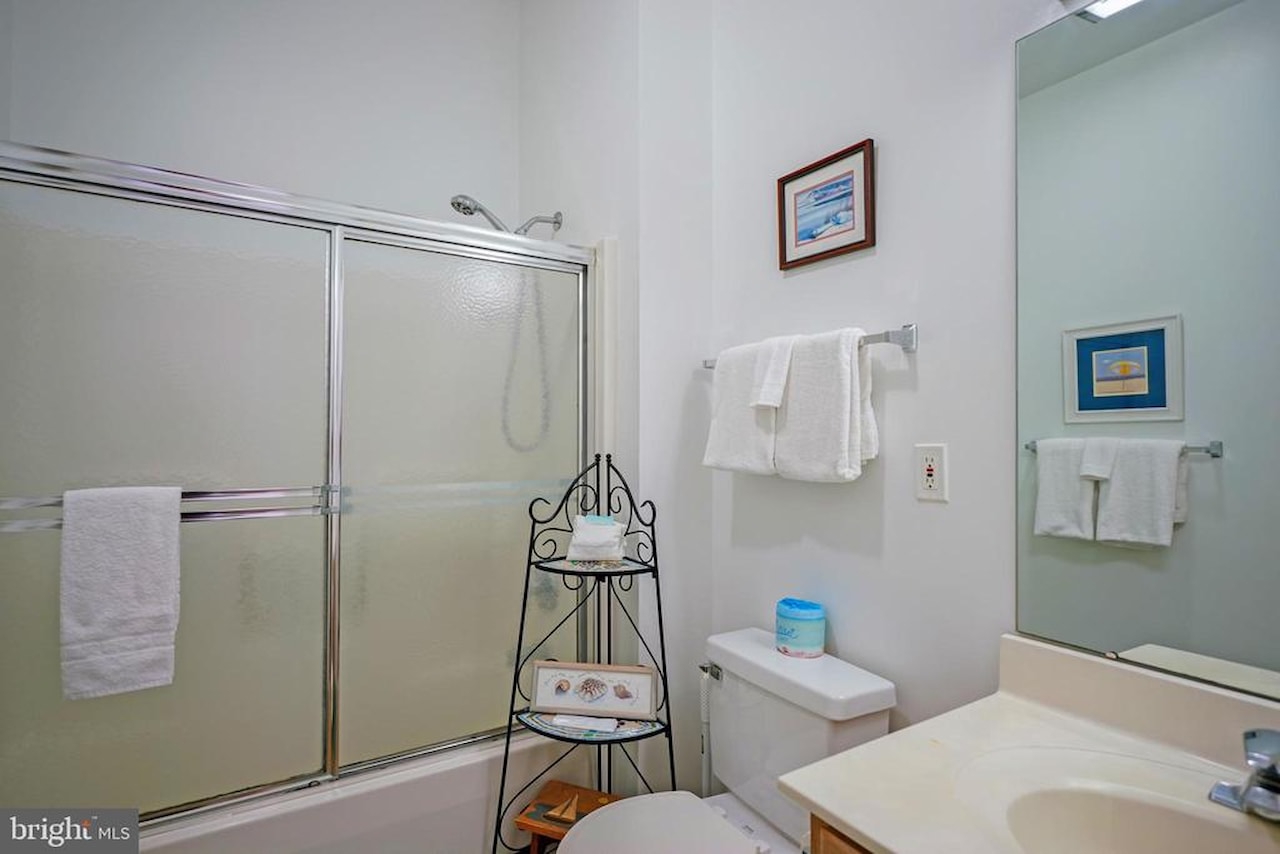 Bethany Beach Inn Real Estate for Sale - 39634 Jefferson Bridge Rd in Bethany Beach Photo 10