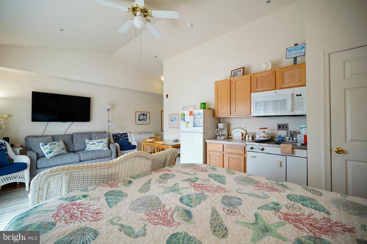 Bethany Beach Inn Real Estate for Sale - 39634 Jefferson Bridge Rd in Bethany Beach Photo 9