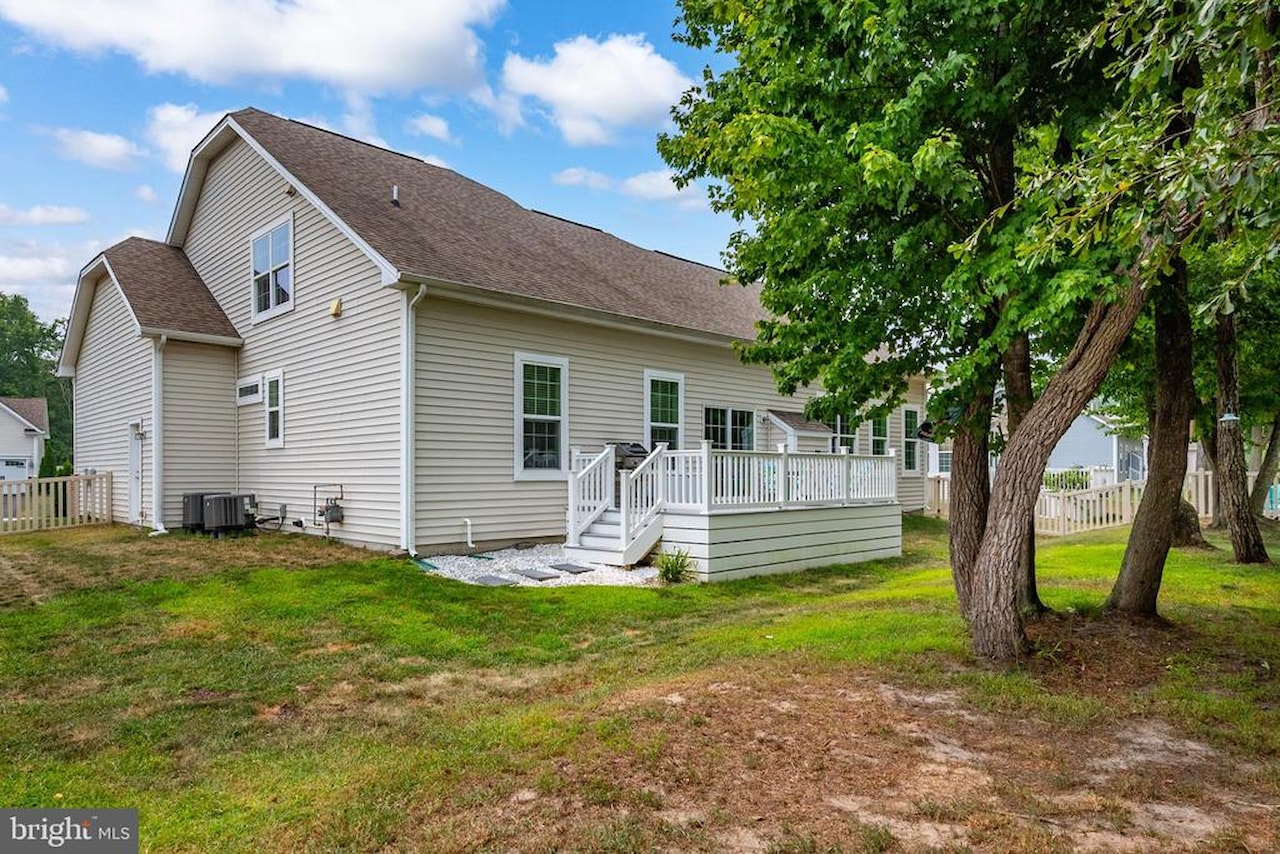  Real Estate for Sale - 38523 Blue Hen Dr in Selbyville Photo 6
