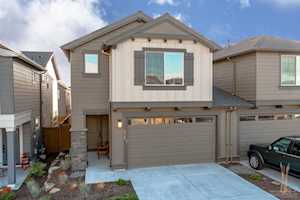 Mccall Landing Homes For In Bend Or Oregon Real Estate 63138 Meridian Place Bend Or 97701