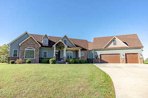 89 Indian Springs Trace Shelbyville, KY 40065