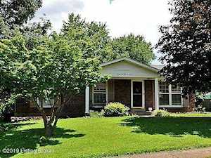 2503 Harness Ct Louisville, KY 40299
