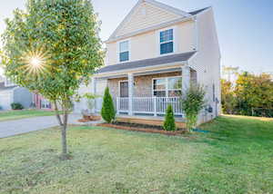 5517 Bannon Crossings Dr Louisville, KY 40218