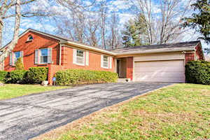 2301 Langdon Dr Louisville, KY 40242