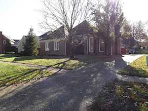 1211 Garden Creek Cir Louisville, KY 40223