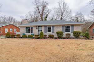 4401 Southridge Dr Louisville, KY 40272