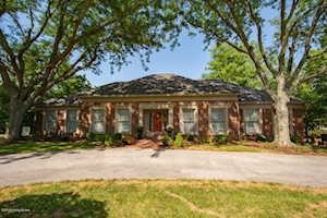 7509 Hunting Creek Dr Prospect, KY 40059