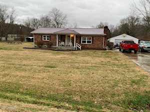 143 Cross Creek Rd Shepherdsville, KY 40165