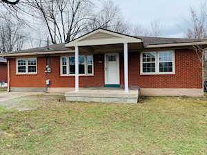 2711 Rockford Ln Louisville, KY 40216
