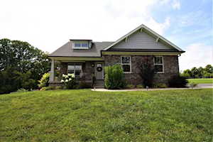 7102 Hollow Oak Ct Crestwood, KY 40014