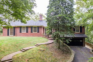 31 Stonebridge Rd Louisville, KY 40207