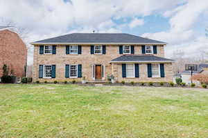 5803 Dunraven Ct Louisville, KY 40222