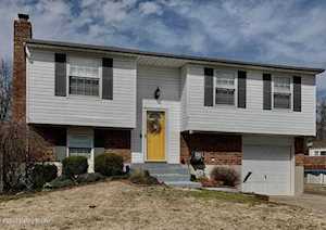 8701 Redcoat Ct Louisville, KY 40291