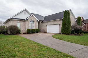 4517 Stone Lakes Dr Louisville, KY 40299