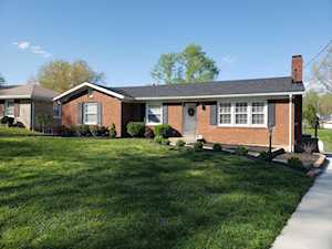 4411 Southridge Dr Louisville, KY 40272