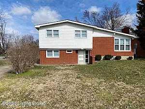5801 Whispering Hills Blvd Louisville, KY 40219