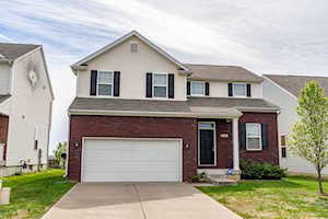 5605 Bannon Crossings Dr Louisville, KY 40228