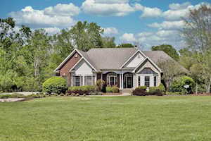 215 Owl Ridge Rd Shelbyville, KY 40065