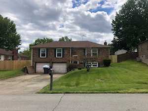 7402 Oswego Cir Louisville, KY 40214