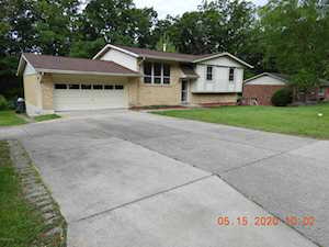 614 Candlelight Ln Louisville, KY 40214