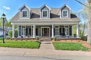 5303 Woodside Pointe Ct Louisville, KY 40207