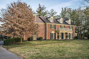 180 Westwind Rd Louisville, KY 40207