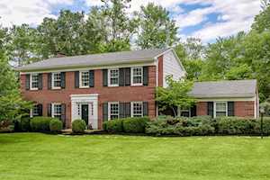 7015 Green Spring Dr Louisville, KY 40241