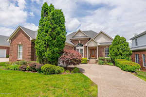 3122 Indian Lake Dr Louisville, KY 40241