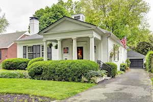 4030 Saint Germaine Ct Louisville, KY 40207
