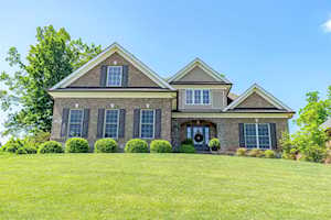 602 Davenport Dr Louisville, KY 40245