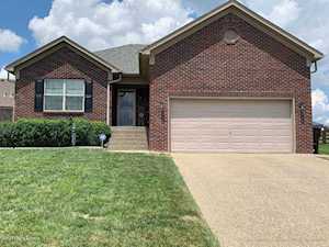 174 Berger Farm Dr Mt Washington, KY 40047