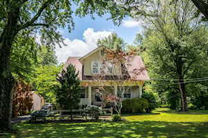 1044 Minor Ln Louisville, KY 40219